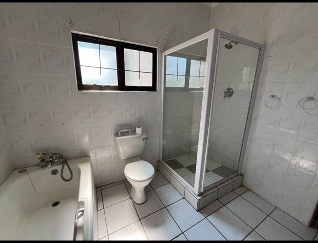 2 BEDROOM FREESTANDING TO LET IN BELLAIR